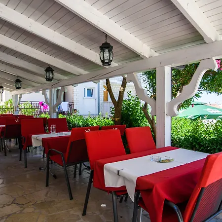 Couette-café Boutique Paula Trogir