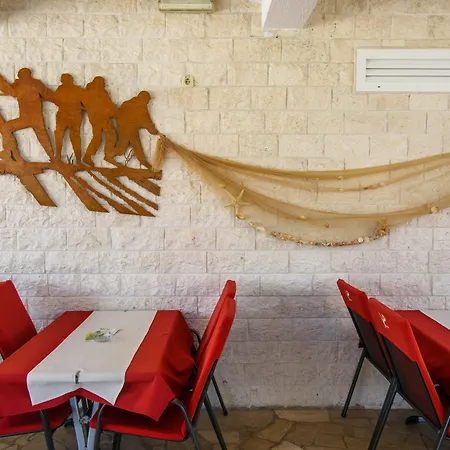 Boutique Paula Bed and Breakfast 3*