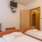 Bed and breakfast Paula 3*