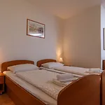 Paula 3* Trogir