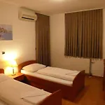 Paula Bed and breakfast