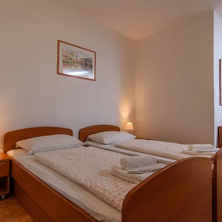 Boutique Paula 3* Okrug Gornji