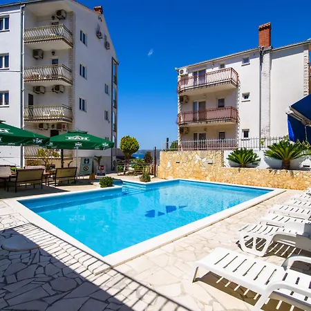 Boutique Paula 3* Okrug Gornji