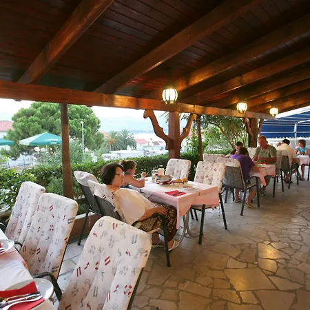 Boutique Paula Okrug Gornji