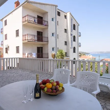 Boutique Paula Bed & Breakfast 3*