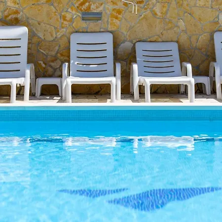 Boutique Paula 3* Okrug Gornji