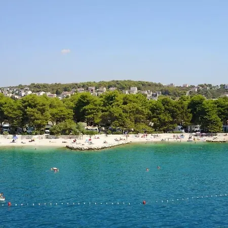 Paula 3* Trogir