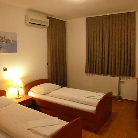 Paula Bed & Breakfast